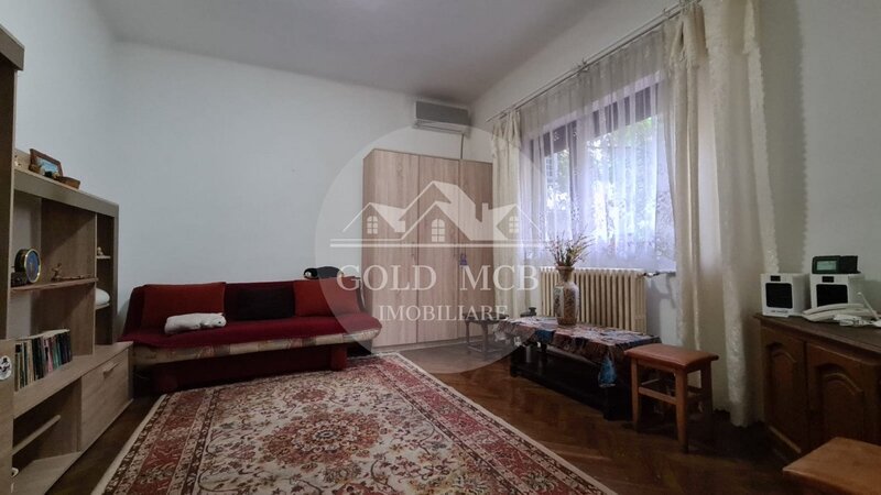 Sincai, metrou, 2 apartamente in vila