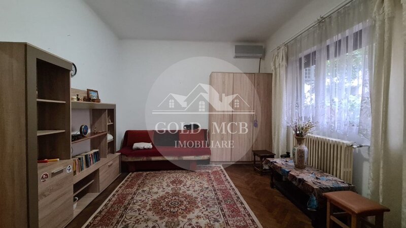 Sincai, metrou, 2 apartamente in vila